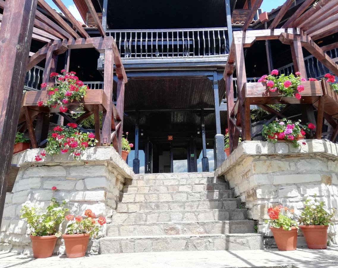 Trifon Zarezan Family Hotel Glavatartsi Dış mekan fotoğraf