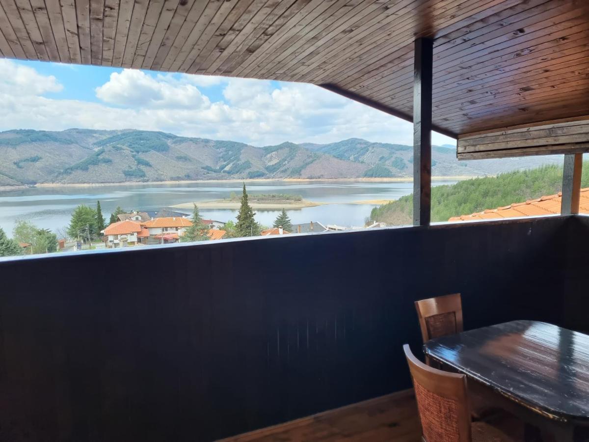 Trifon Zarezan Family Hotel Glavatartsi Dış mekan fotoğraf
