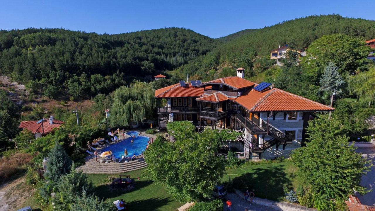 Trifon Zarezan Family Hotel Glavatartsi Dış mekan fotoğraf