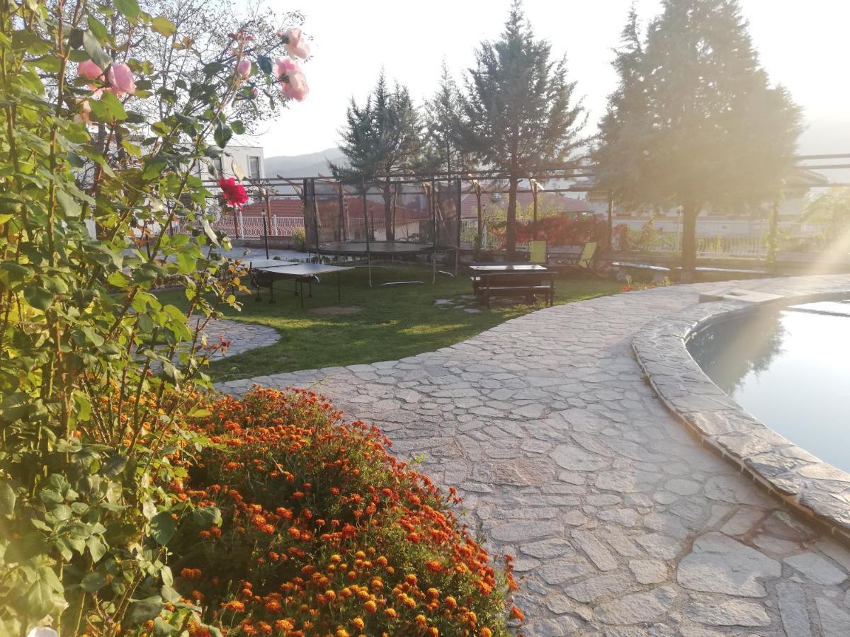 Trifon Zarezan Family Hotel Glavatartsi Dış mekan fotoğraf